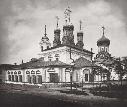 Древние и знаменитые. Реставрация храмов Москвы в фотографиях