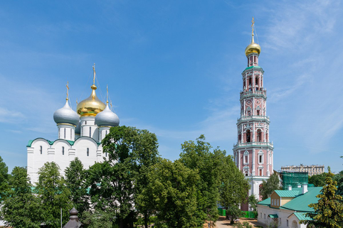 Древние и знаменитые. Реставрация храмов Москвы в фотографиях