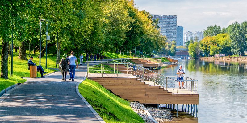 Как меняются городские пруды: от простого источника воды до комфортного места отдыха