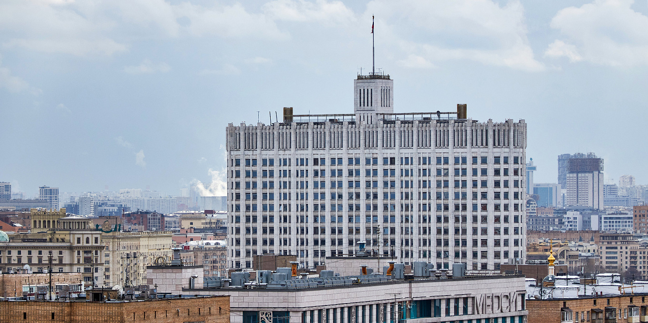 Мягкая кровля и мауэрлаты: как ремонтируют крыши московских домов