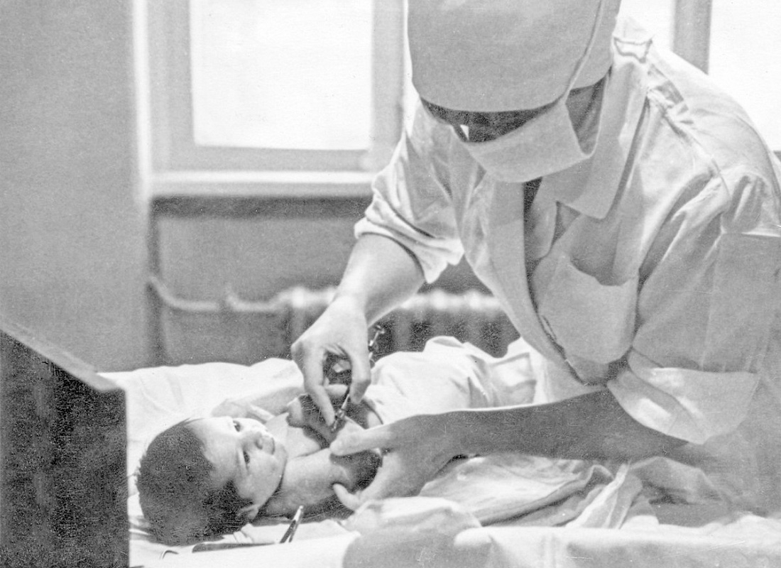 От Екатерины II до красного бегемота: история отечественной вакцинации
