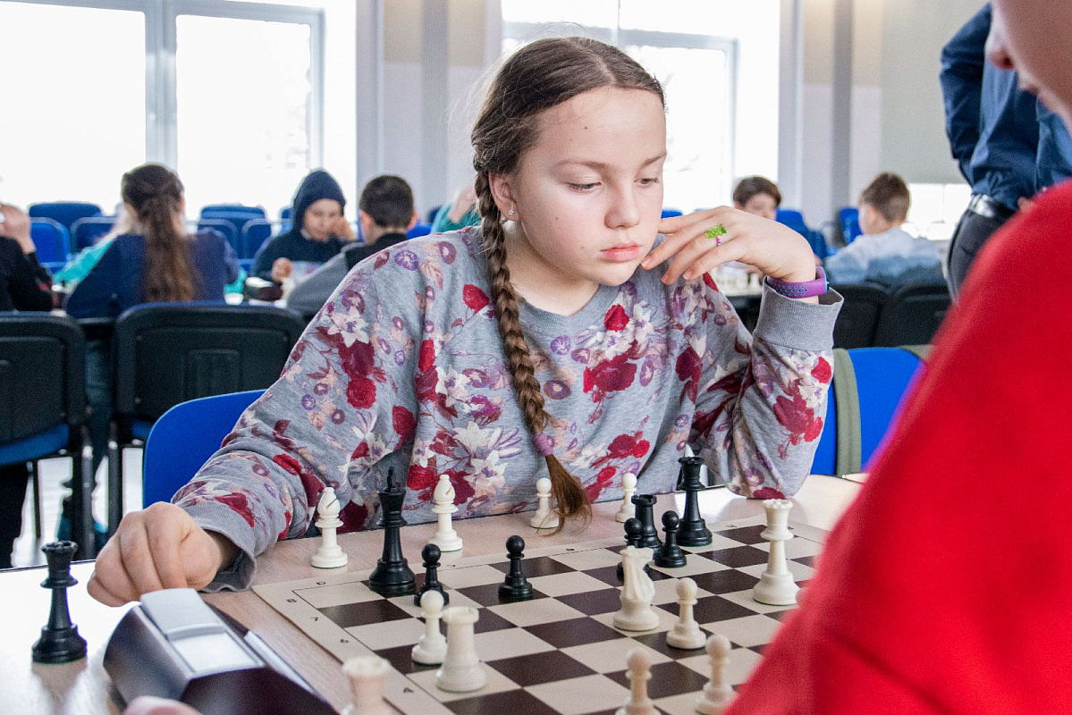 Где научиться играть в шахматы и стать гроссмейстером