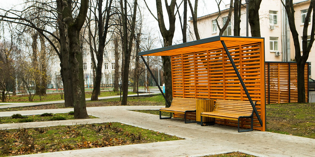 Досрочно завершилось благоустройство территории больницы имени В.П. Демихова