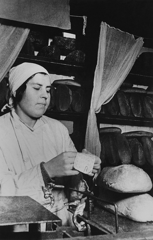 Редкие фотографии 1941–1942 годов можно увидеть на столичных бульварах