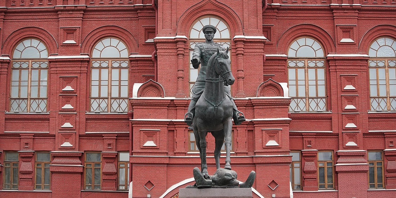 Реставрация памятника Георгию Жукову полностью завершена